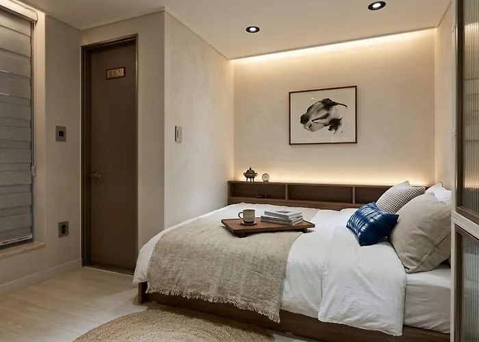 Walking Distance To Coex, 3 Mins From Seolleung Station, Mkhouse2 *